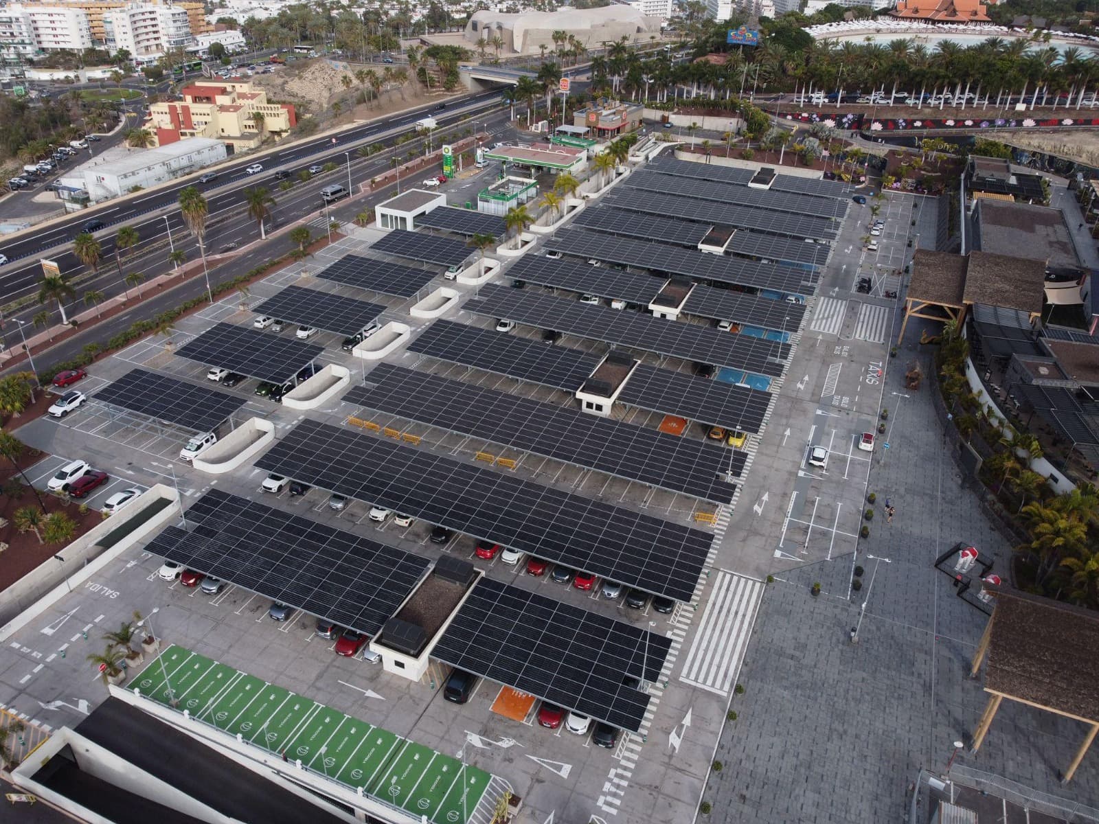 Suministro e instalación Siam Mall